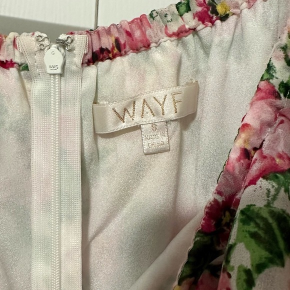 Wayf size small off the shoulder dress. Worn once. - Picture 3 of 4